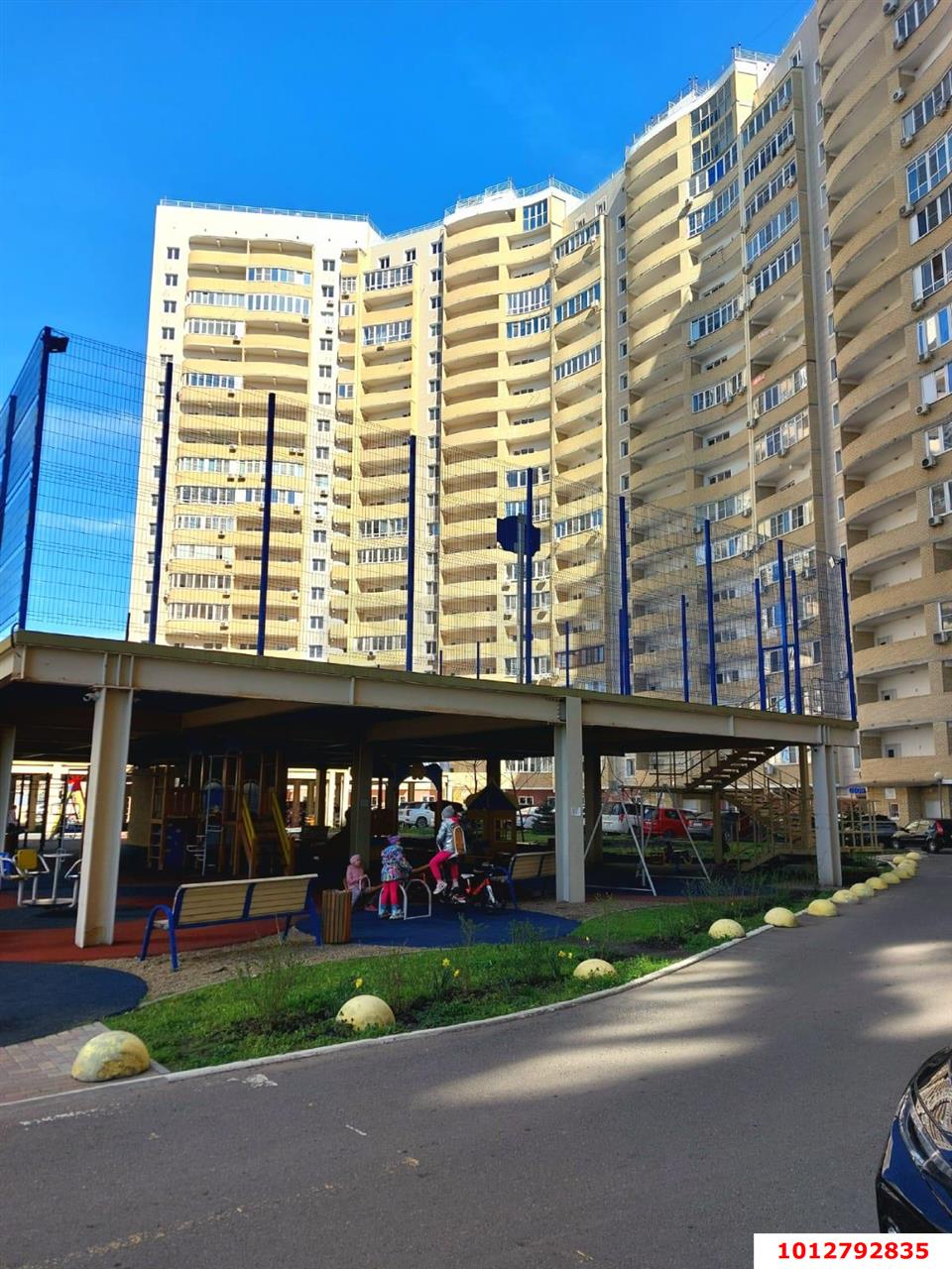 Фото №3: 4-комнатная квартира 121 м² - Краснодар, Центральный внутригородской округ, Дубинка, жилой комплекс Радонеж, мкр. Черёмушки, ул. Вишняковой, 1/23к2