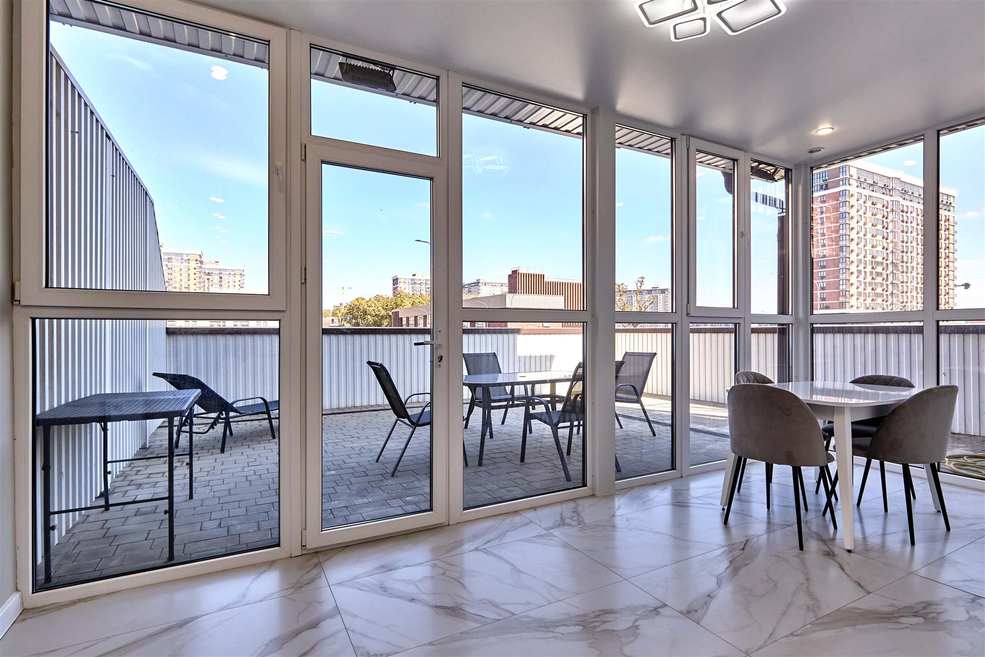 Фото №16: 3-комнатная квартира 106 м² - Краснодар, Прикубанский внутригородской округ, мкр. жилой комплекс Самолёт-4, ул. Ивана Беличенко, 95к1