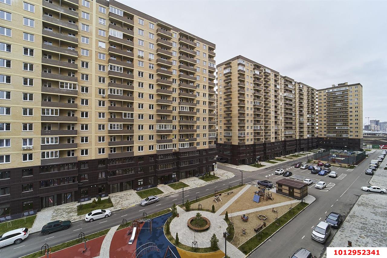 Фото №1: 1-комнатная квартира 37 м² - Краснодар, жилой комплекс Ракурс, ул. имени Героя Ростовского, 8к1