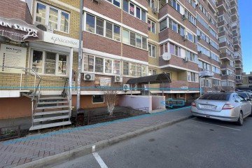 Фото №2: Торговое помещение 439 м² - Краснодар, мкр. имени Петра Метальникова, ул. Петра Метальникова, 11