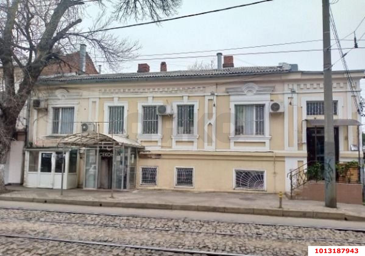 Фото №9: Торговое помещение 41 м² - Краснодар, Центральный, ул. Коммунаров, 92