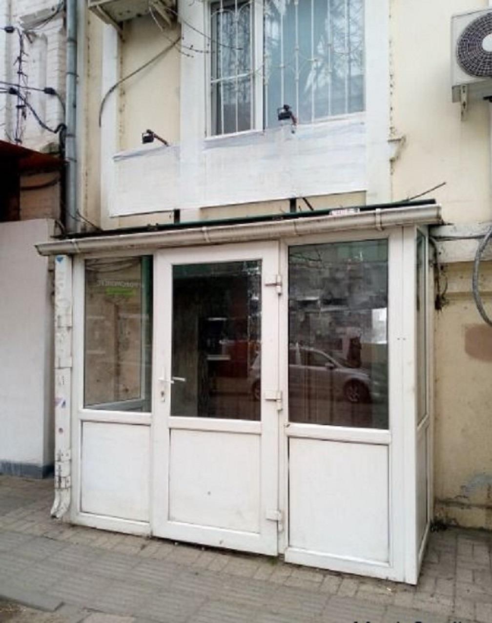 Фото №8: Коммерция 40 м² - Краснодар, Центральный внутригородской округ, мкр. Центральный, ул. Коммунаров, 92