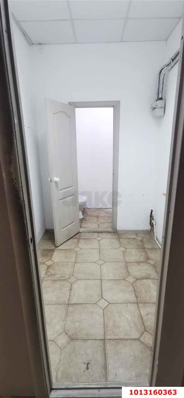 Фото №7: Торговое помещение 37 м² - Краснодар, Центральный, ул. Гоголя, 79/1