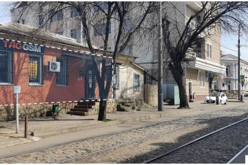 Фото №2: Торговое помещение 37 м² - Краснодар, мкр. Центральный, ул. Гоголя, 79/1