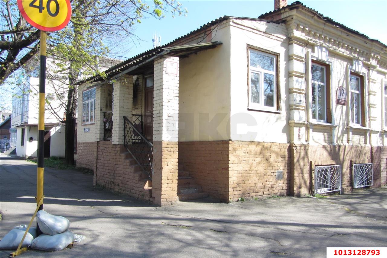 Фото №1: Дом 145 м² + 1 сот. - Краснодар, Центральный, ул. Коммунаров, 16