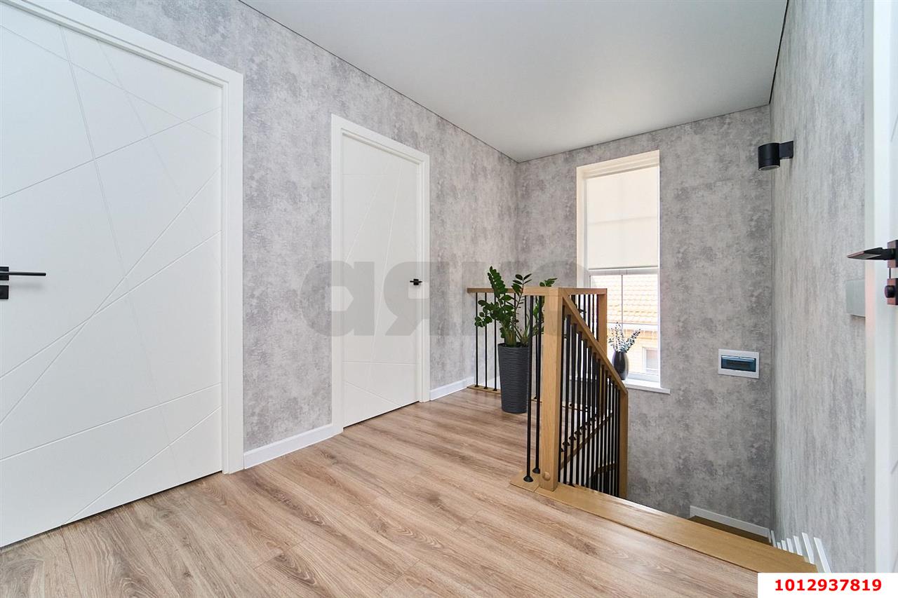 Фото №10: Дом 132 м² + 3.87 сот. - Южный, п. коттеджный  Знание, ул. имени Цезаря Куникова, 2