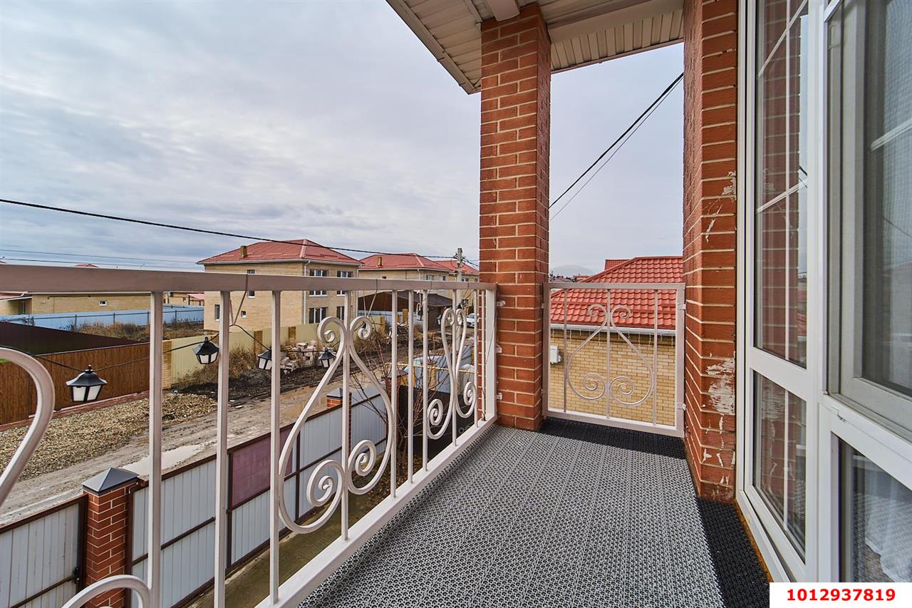 Фото №15: Дом 132 м² + 3.87 сот. - Южный, п. коттеджный  Знание, ул. имени Цезаря Куникова, 2