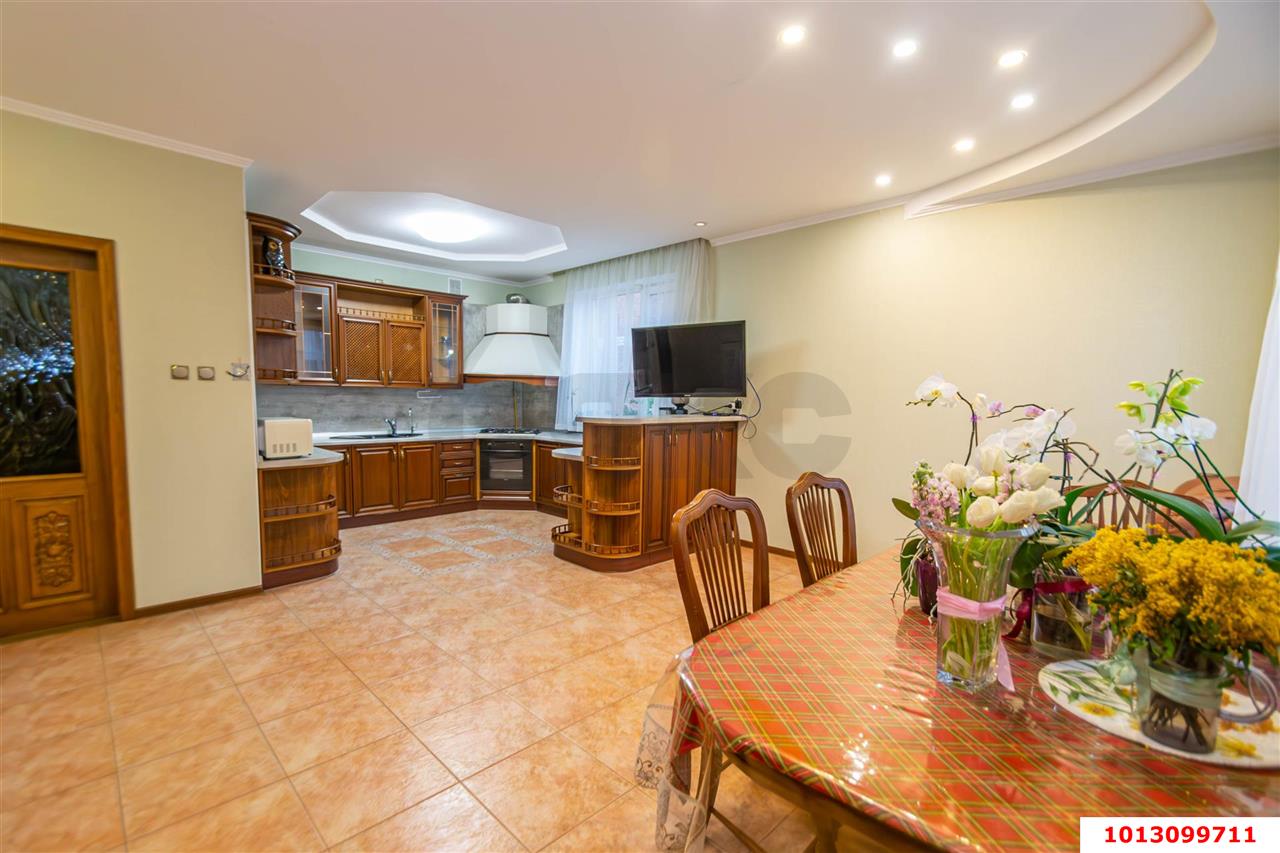 Фото №11: Дом 559 м² + 8 сот. - Краснодар, мкр. Карасунский внутригородской округ, ул. Полевая, 31