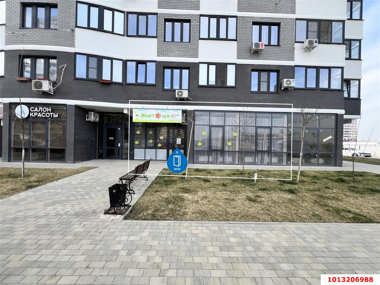 Фото №9: Торговое помещение 76 м² - Краснодар, жилой комплекс Дружный, б-р Адмиралтейский, 3к3