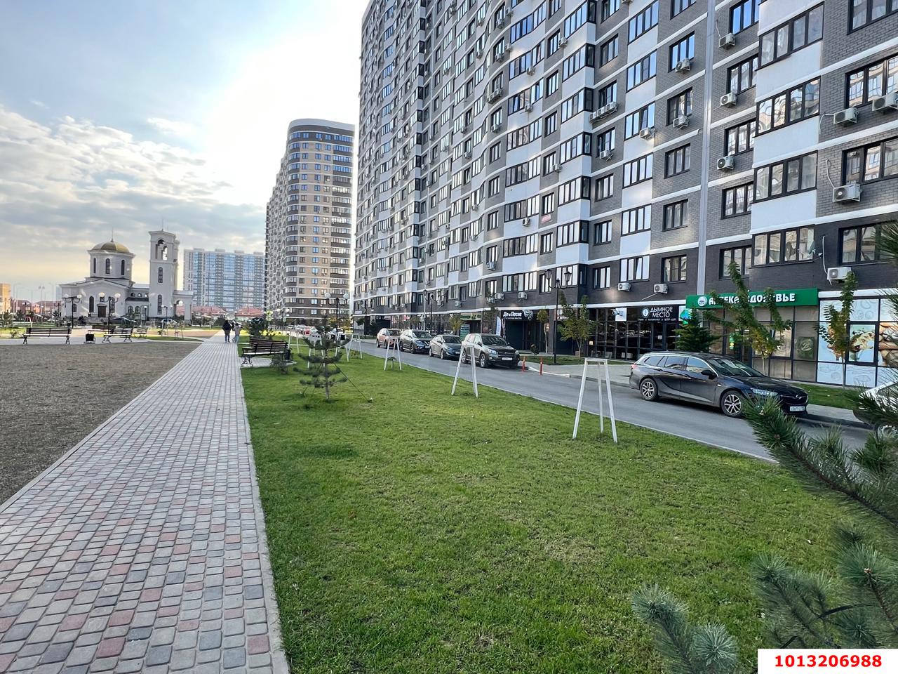 Фото №7: Торговое помещение 76 м² - Краснодар, жилой комплекс Дружный, б-р Адмиралтейский, 3к3