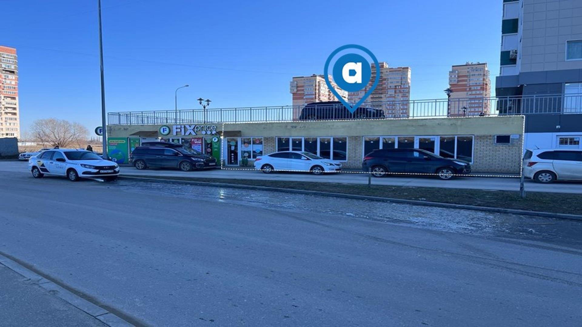 Фото №1: Коммерция 181 м² - Краснодар, Гидростроителей, Карасунский внутригородской округ, жилой комплекс Грин Парк, мкр. Участок №35, ул. имени Дмитрия Благоева, 29к1