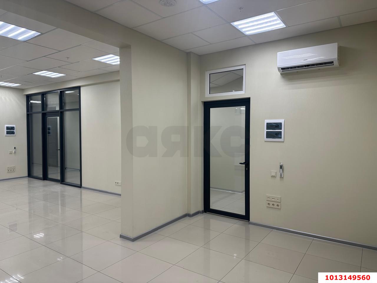 Фото №22: Торговое помещение 441 м² - Краснодар, Фестивальный, ул. Красных Партизан, 393