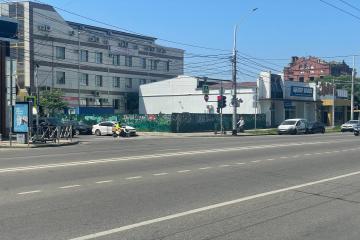 Фото №1: Коммерция 4 м² - Краснодар, мкр. Центральный, ул. Фрунзе, 171