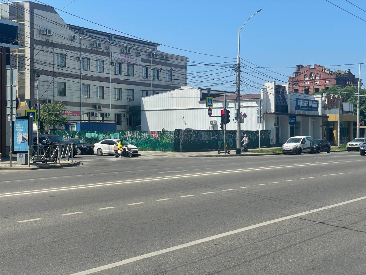 Фото №1: Коммерция 4 м² - Краснодар, Центральный внутригородской округ, Западный внутригородской округ, мкр. Центральный, ул. Фрунзе, 171