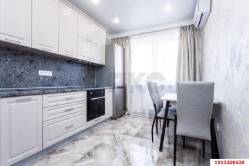 Фото №1: 1-комнатная квартира 39 м² - Краснодар, мкр. Почтовый, пр-кт имени писателя Знаменского, 9к2