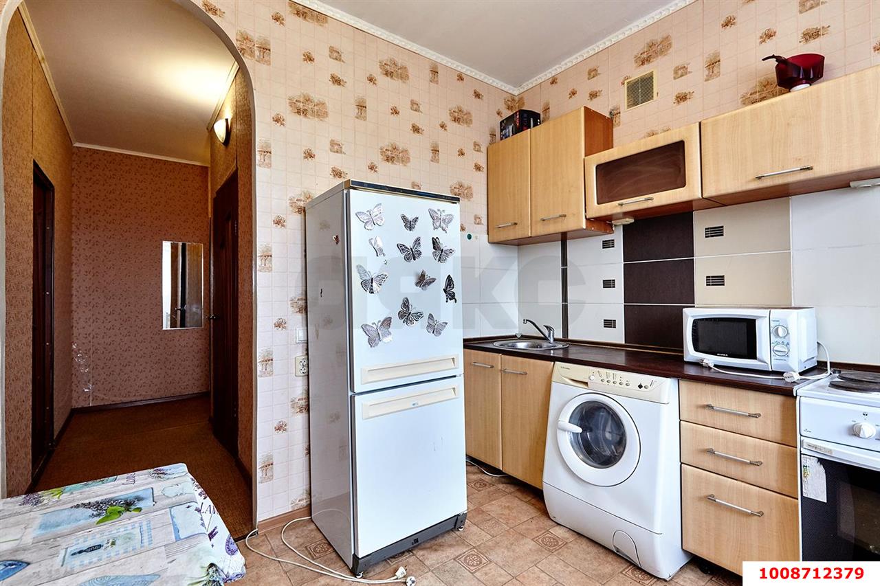 Фото №3: 1-комнатная квартира <span class="whitespace-nowrap">36 м²</span>, <span class="whitespace-nowrap">3/3 эт.</span> - Краснодар, Прикубанский внутригородской округ, мкр. 9-й километр, пр-д 1-й Ленинградский, 20