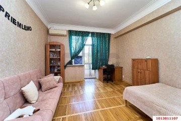 Фото №1: 2-комнатная квартира 52 м² - Краснодар, мкр. Центральный внутригородской округ, ул. Красная, 206