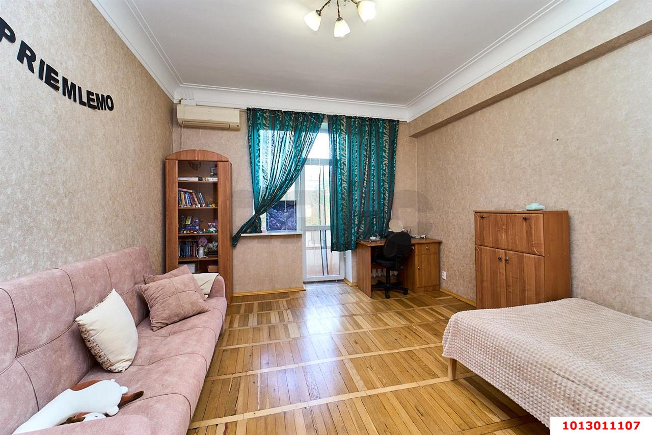 Фото №1: 2-комнатная квартира 52 м² - Краснодар, Центральный внутригородской округ, ул. Красная, 206