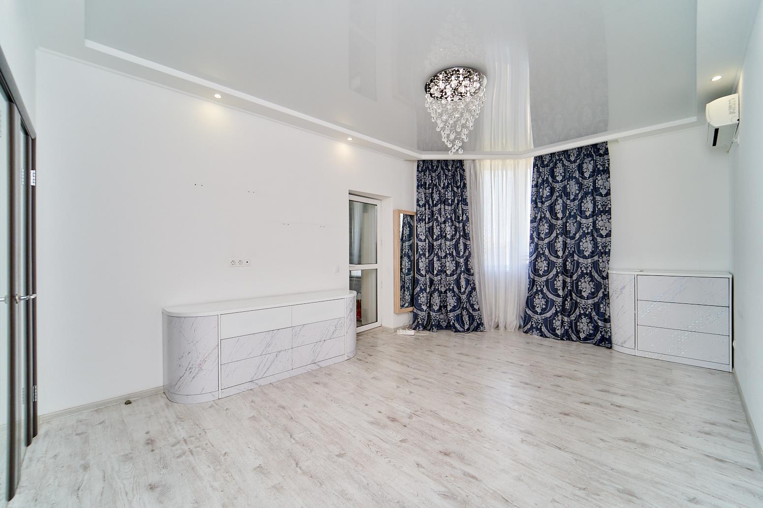 Фото №6: 2-комнатная квартира 73 м² - Краснодар, Прикубанский внутригородской округ, Фестивальный, жилой комплекс Екатеринодар, мкр. Солнечный, ул. Архитектора Петина, 14