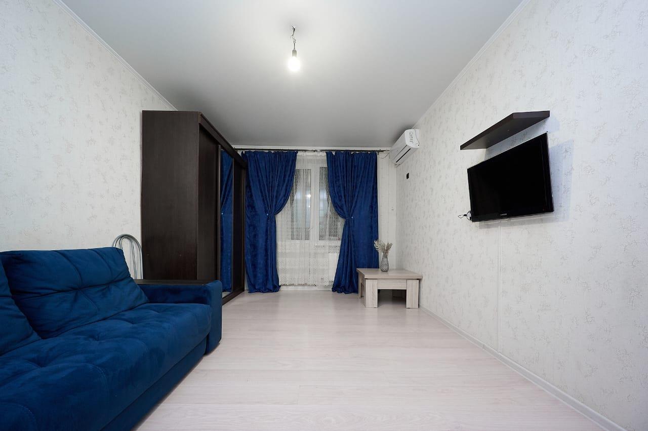 Фото №1: 2-комнатная квартира 69 м² - Краснодар, Карасунский внутригородской округ, Пашковский, жилой комплекс Гарант, Участок №24, мкр. Гидростроителей, ул. Трудовой Славы, 43