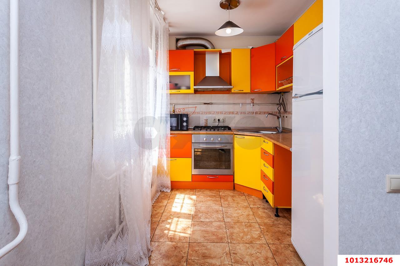 Фото №2: 3-комнатная квартира 59 м² - Краснодар, Прикубанский внутригородской округ, мкр. Славянский, ул. Славянская, 79А