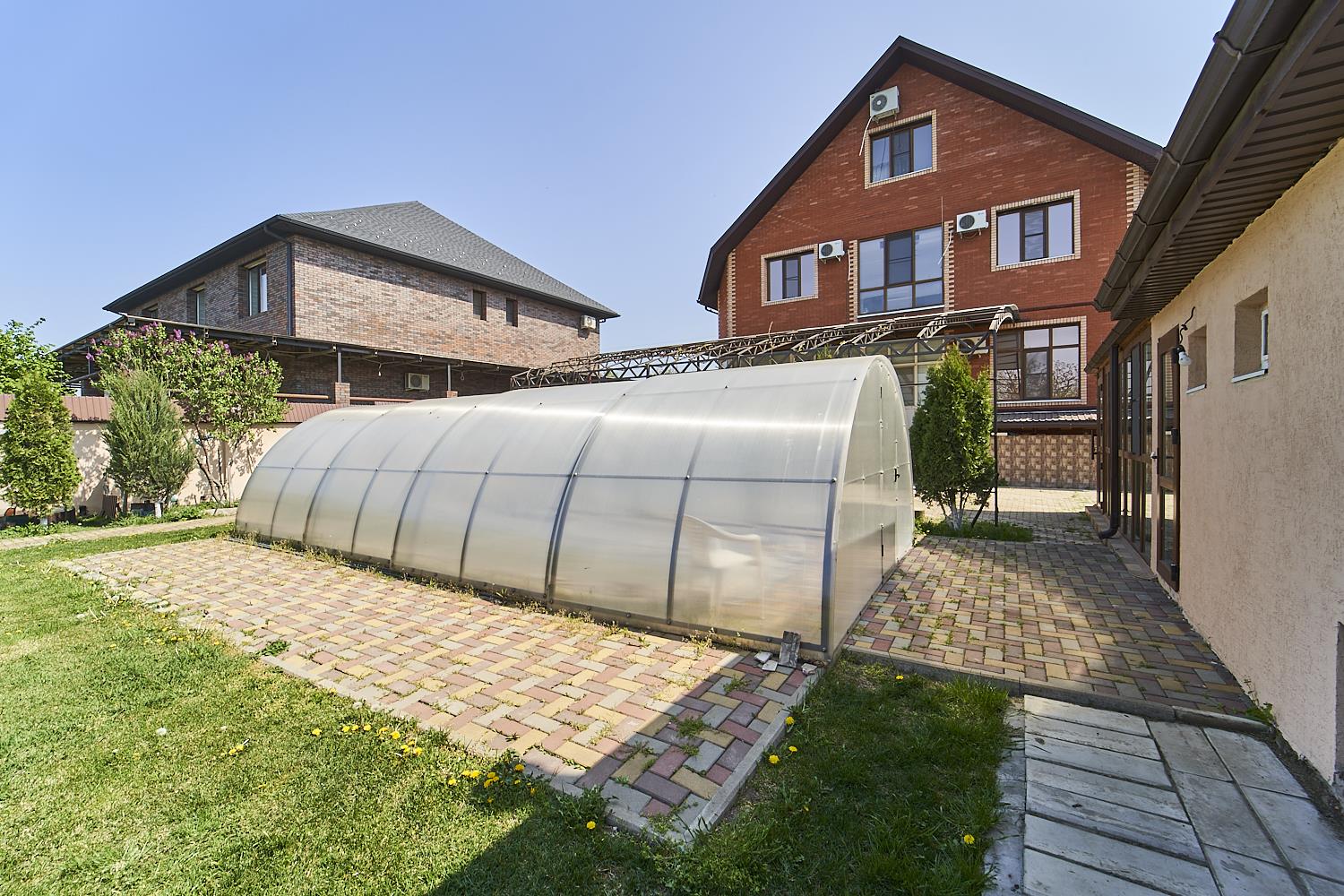 Фото №24: Дом 439 м² + 16 сот. - Новотитаровская, ул. Продольная, 54