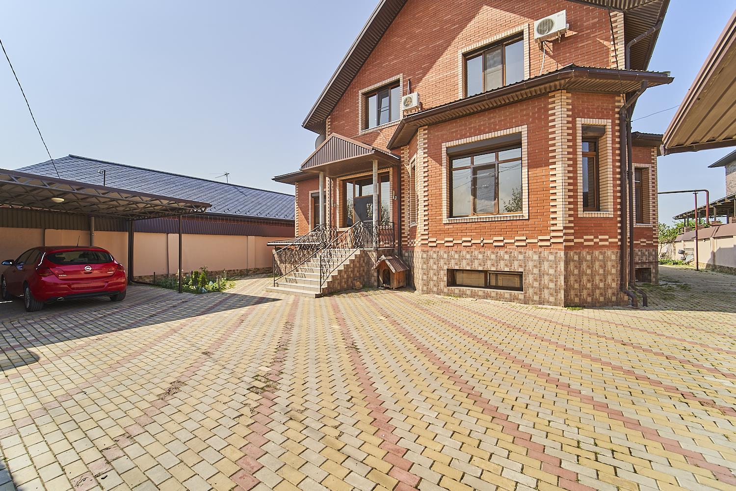 Фото №20: Дом 439 м² + 16 сот. - Новотитаровская, ул. Продольная, 54