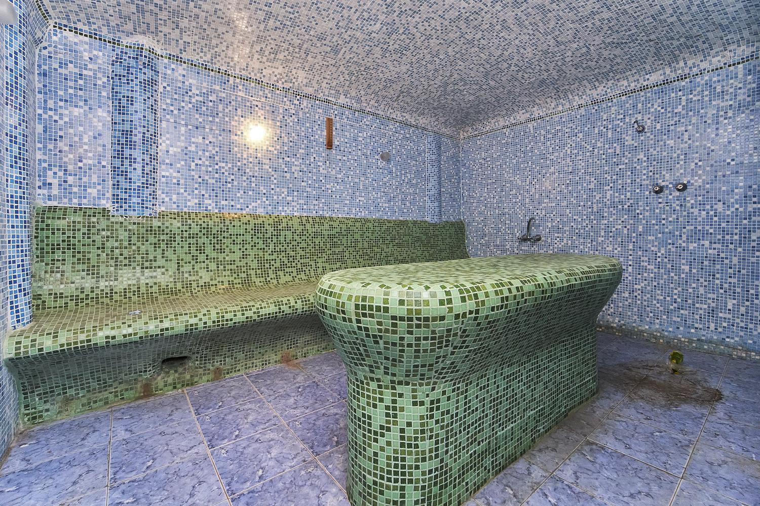 Фото №18: Дом 439 м² + 16 сот. - Новотитаровская, ул. Продольная, 54