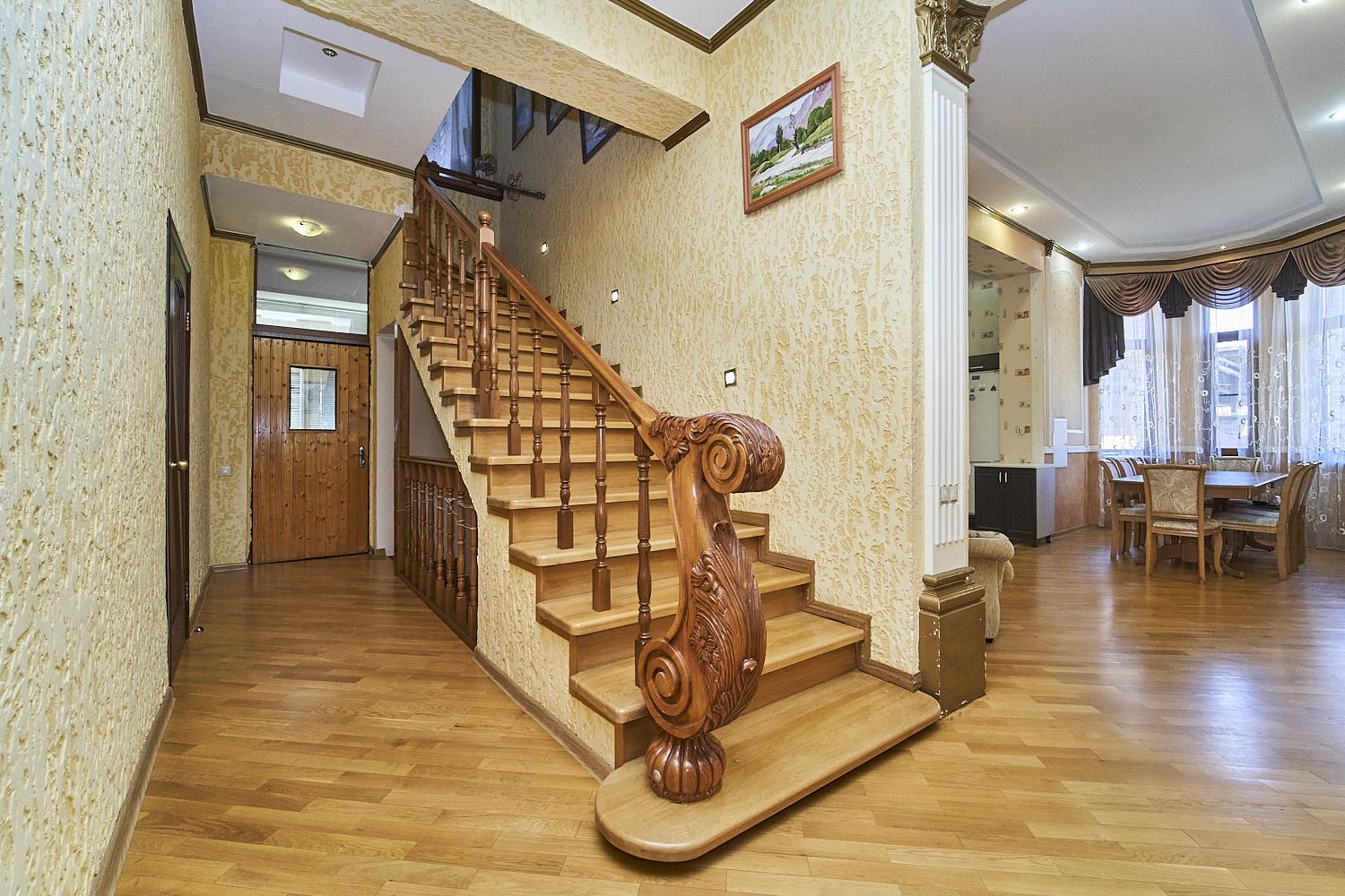 Фото №6: Дом 439 м² + 16 сот. - Новотитаровская, ул. Продольная, 54