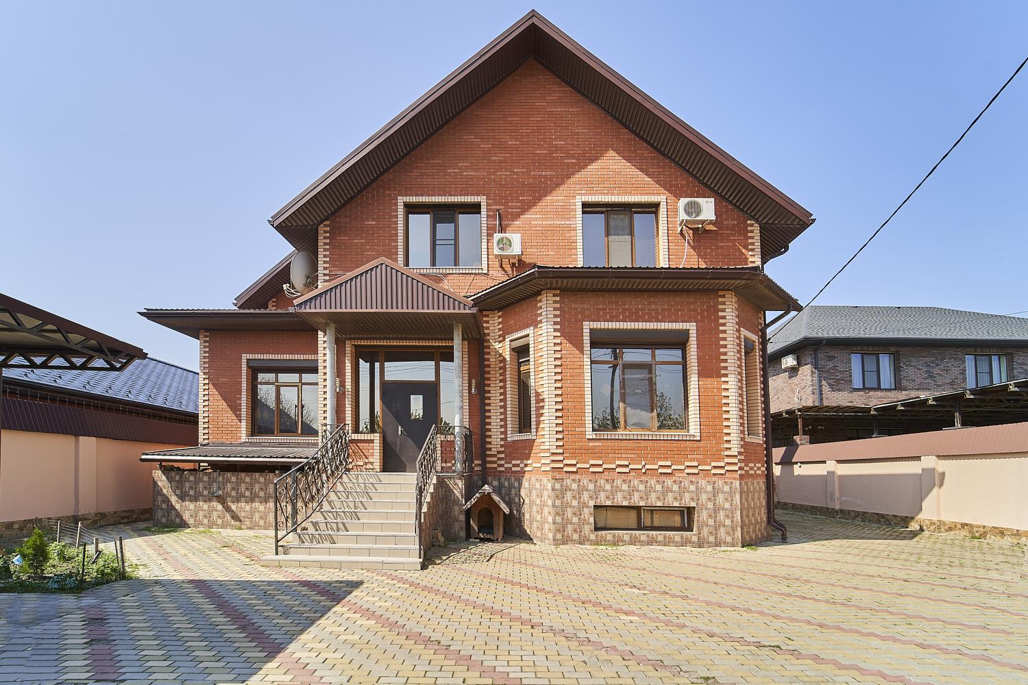 Фото №13: Дом 439 м² + 16 сот. - Новотитаровская, ул. Продольная, 54