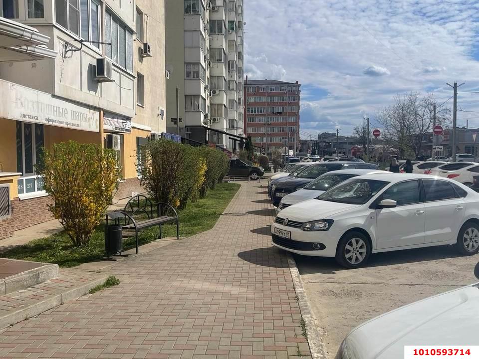 Фото №9: Торговое помещение 138 м² - Краснодар, Пашковский, ул. Лавочкина, 23