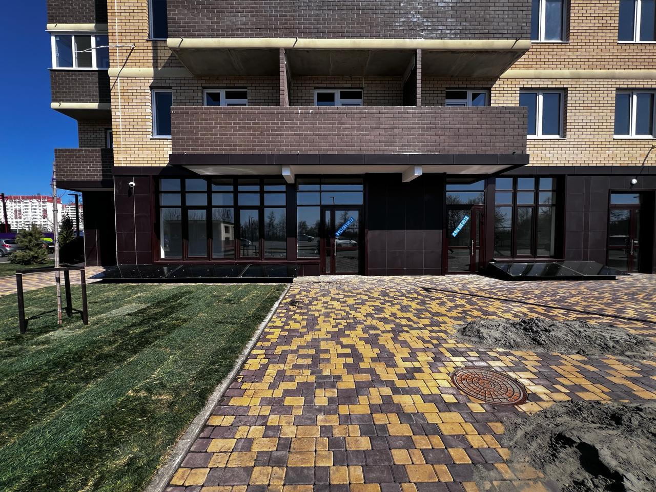 Фото №1: Коммерция 61 м² - Краснодар, Молодёжный, мкр. Прикубанский внутригородской округ, ул. Дубравная, 1