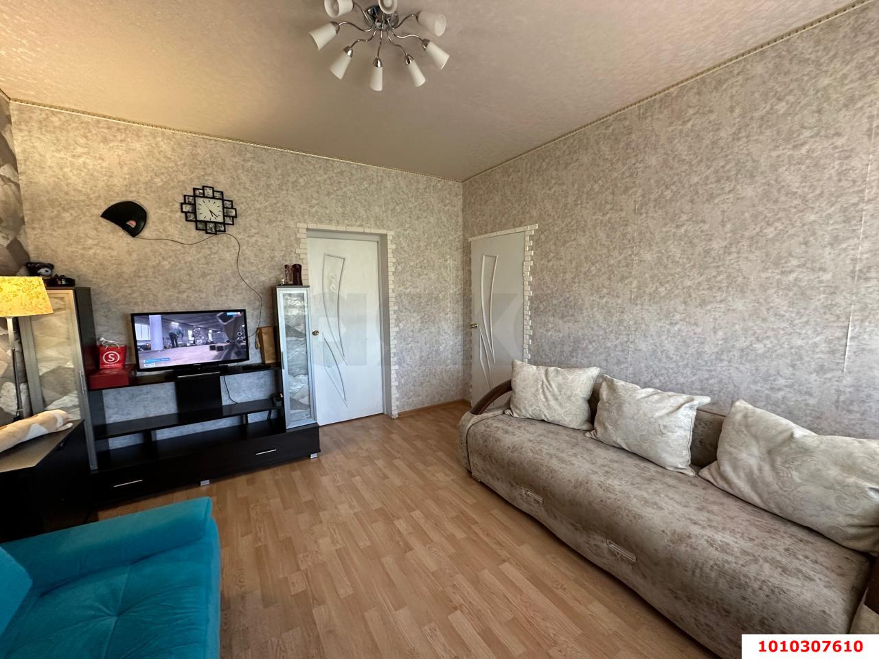 Фото №1: 2-комнатная квартира 52 м² - Краснодар, Новознаменский, ул. Есенина, 30В