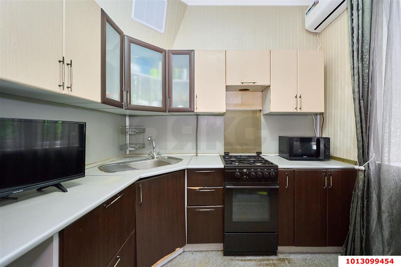 Фото №1: 2-комнатная квартира 21 м² - Краснодар, Центральный, ул. Коммунаров, 237