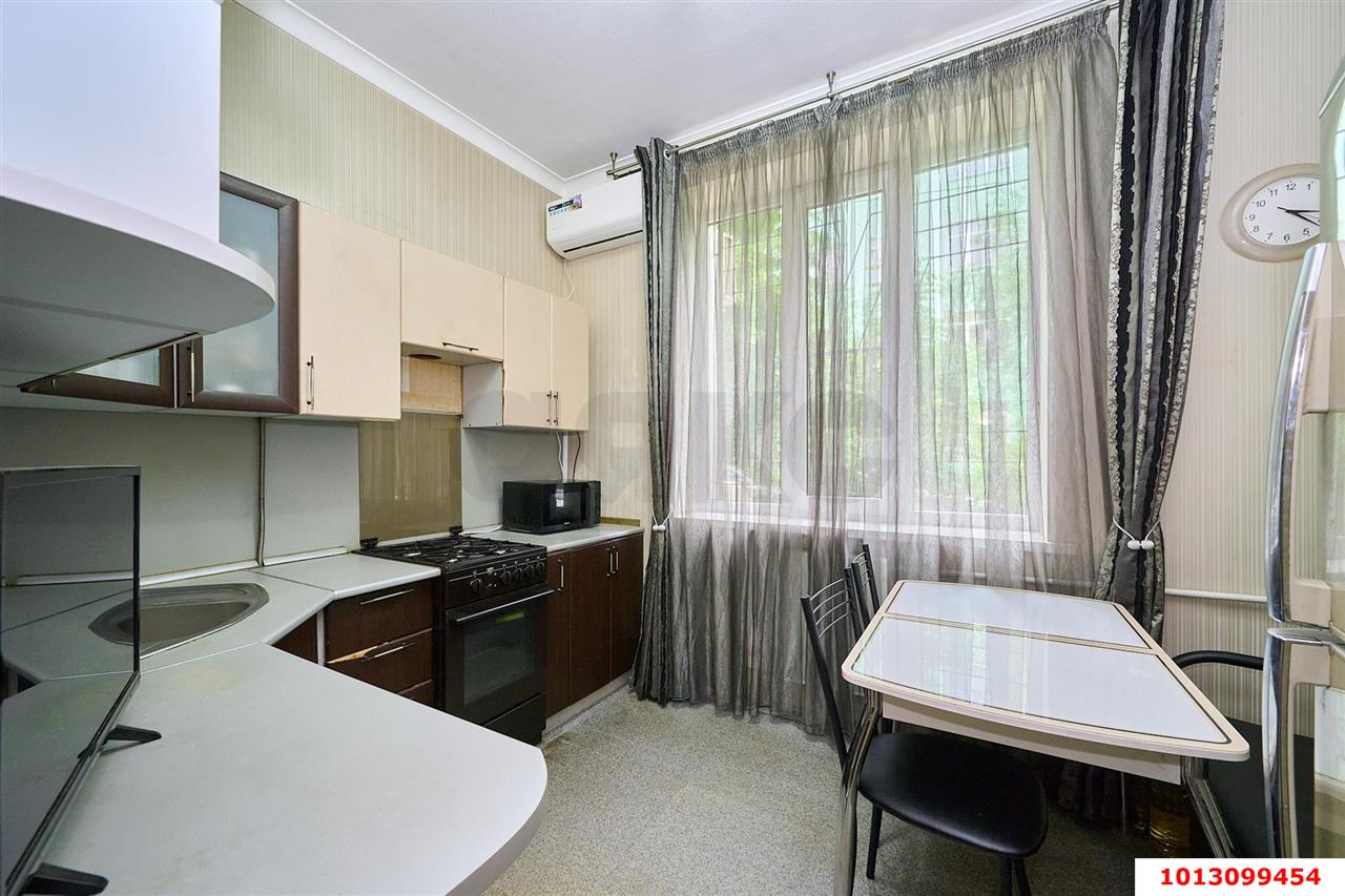 Фото №2: 2-комнатная квартира 21 м² - Краснодар, Центральный, ул. Коммунаров, 237