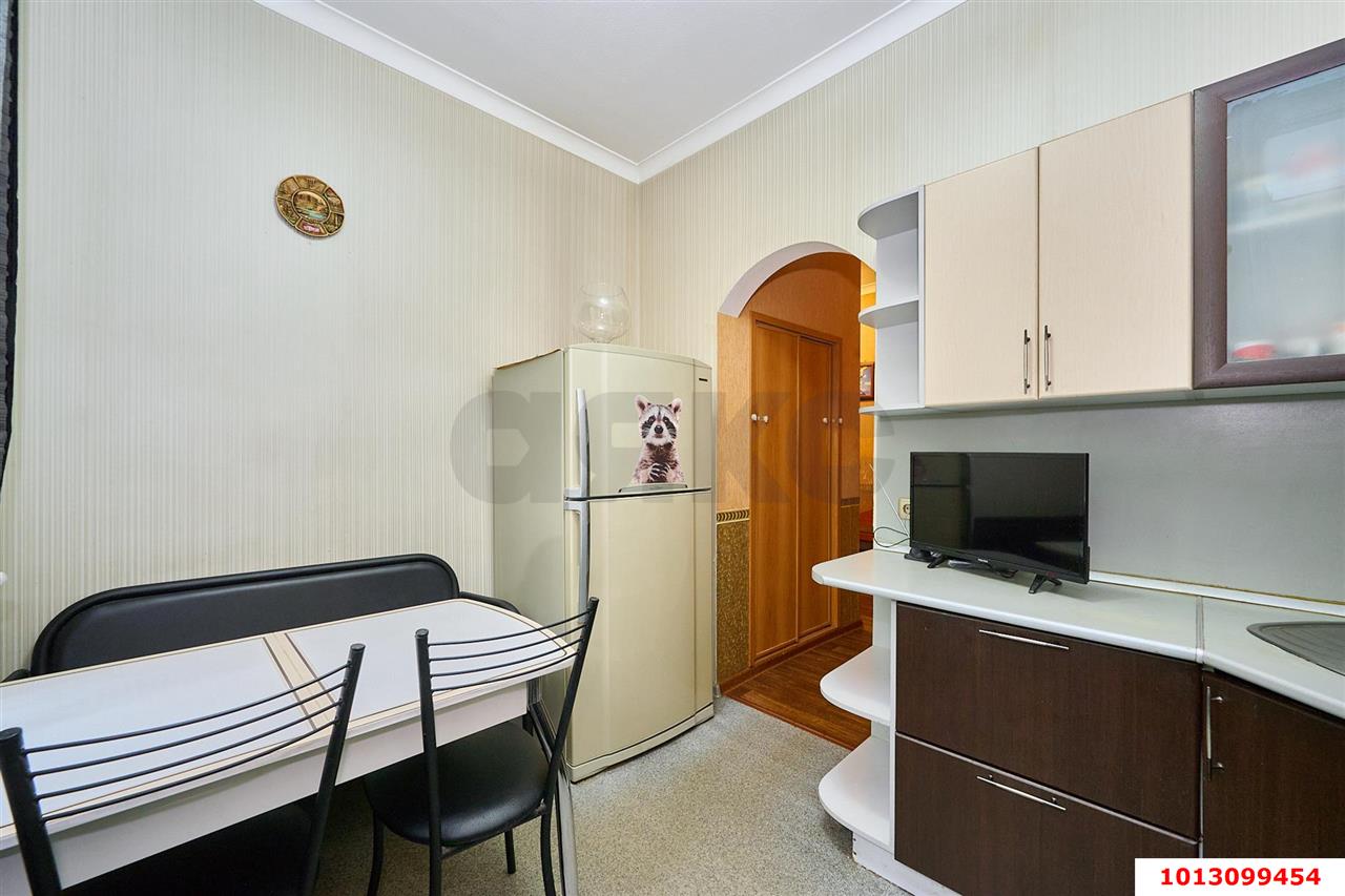 Фото №3: 2-комнатная квартира 21 м² - Краснодар, Центральный, ул. Коммунаров, 237