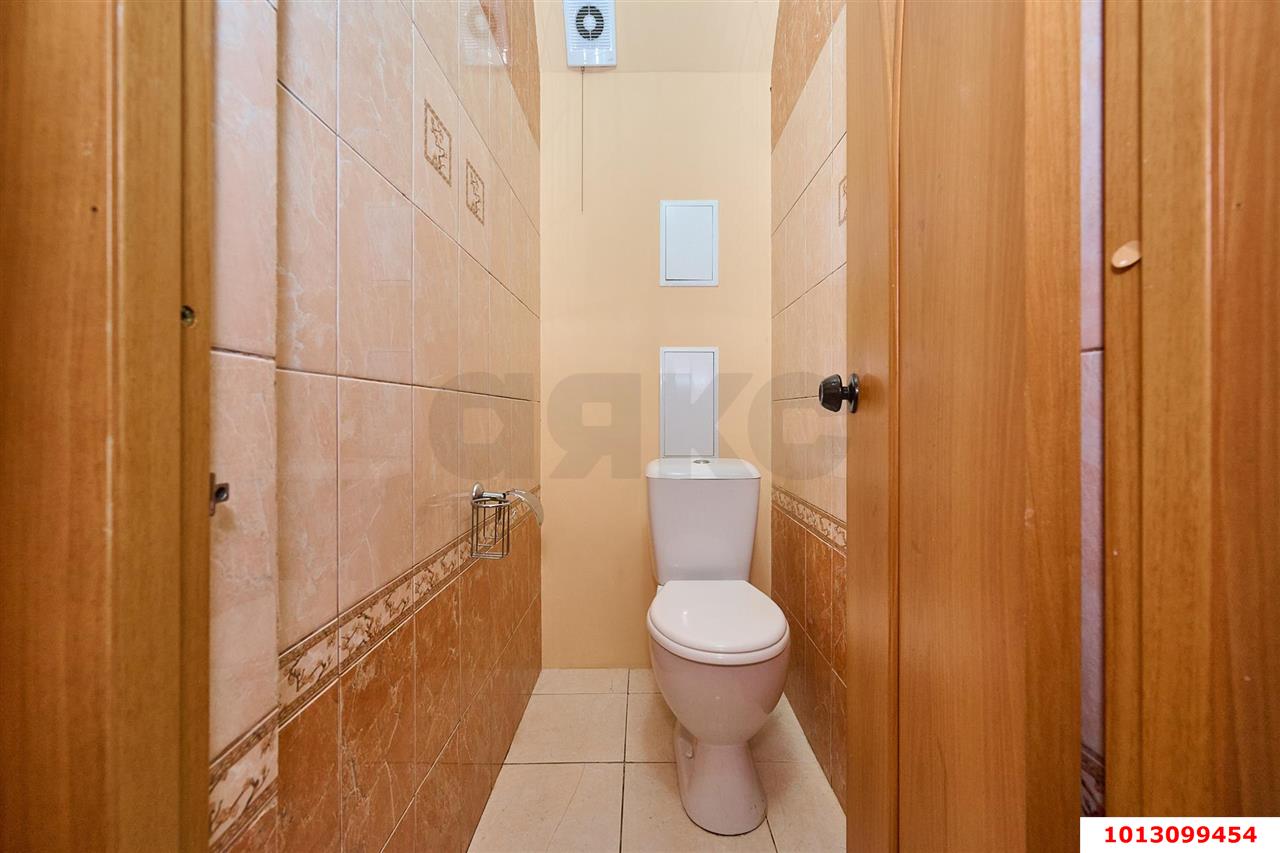 Фото №12: 2-комнатная квартира 21 м² - Краснодар, Центральный, ул. Коммунаров, 237