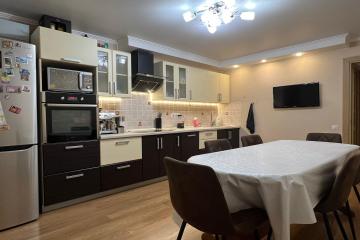 Фото №1: 2-комнатная квартира 71 м² - Краснодар, мкр. Юбилейный, ул. Рождественская набережная, 51