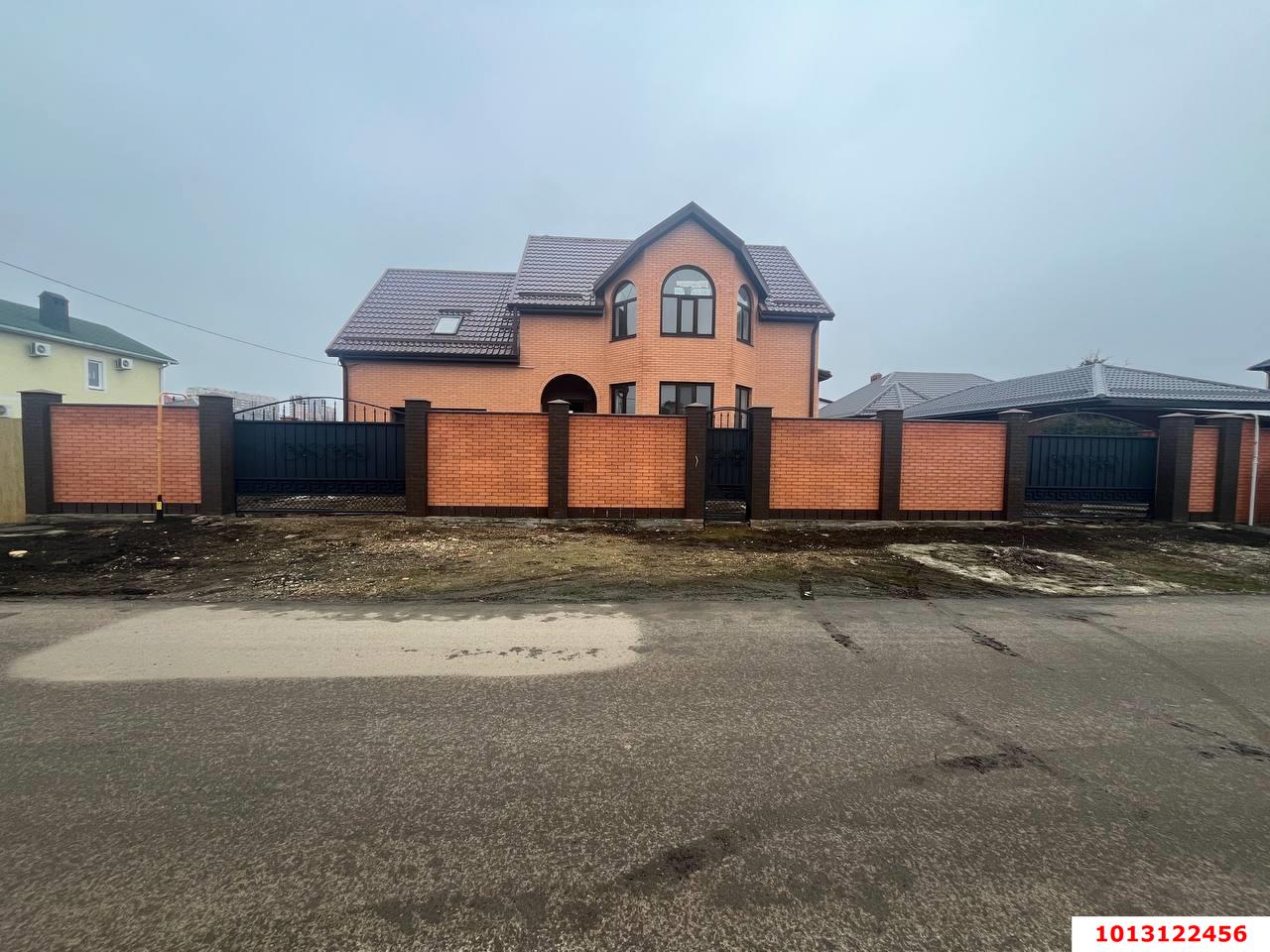 Фото №1: Дом 296 м² + 10 сот. - Краснодар, Прикубанский внутригородской округ, мкр. 2-я Площадка, ул. Степана Коцура, 23