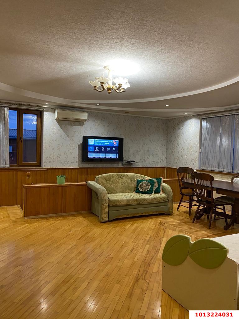 Фото №6: Дом 335 м² + 8 сот. - Кореновск, 2-й квартал, ул. Красная, 27