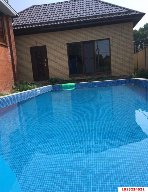 Фото №3: Дом 335 м² + 8 сот. - Кореновск, 2-й квартал, ул. Красная, 27