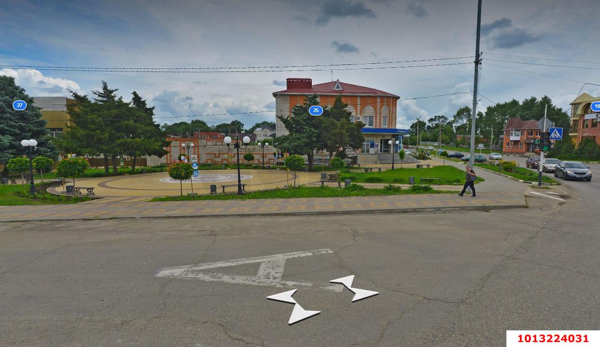 Фото №18: Дом 335 м² + 8 сот. - Кореновск, 2-й квартал, ул. Красная, 27