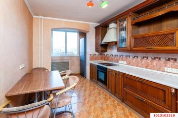 Фото №1: 4-комнатная квартира 93 м² - Краснодар, мкр. Краевая Клиническая Больница, ул. Восточно-Кругликовская, 53