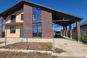 Фото №2: Дом 222 м² - Новотитаровская, ул. Дорошенкова, 48