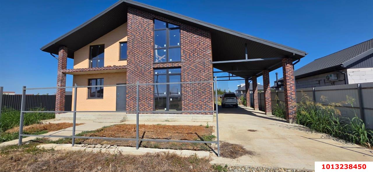 Фото №2: Дом 222 м² + 10 сот. - Новотитаровская, ул. Дорошенкова, 48