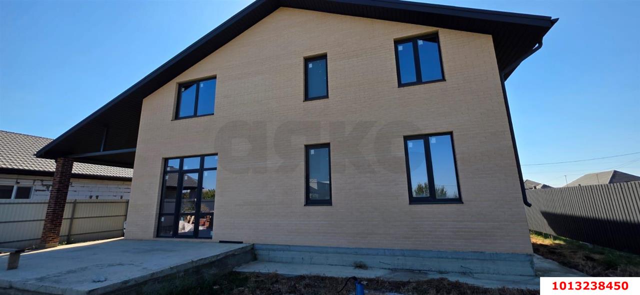 Фото №7: Дом 222 м² + 10 сот. - Новотитаровская, ул. Дорошенкова, 48