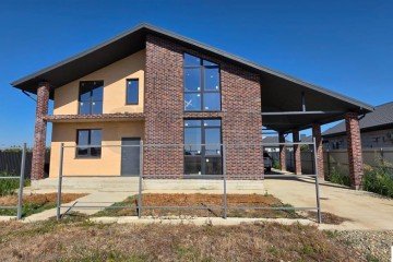 Фото №1: Дом 222 м² - Новотитаровская, ул. Дорошенкова, 48