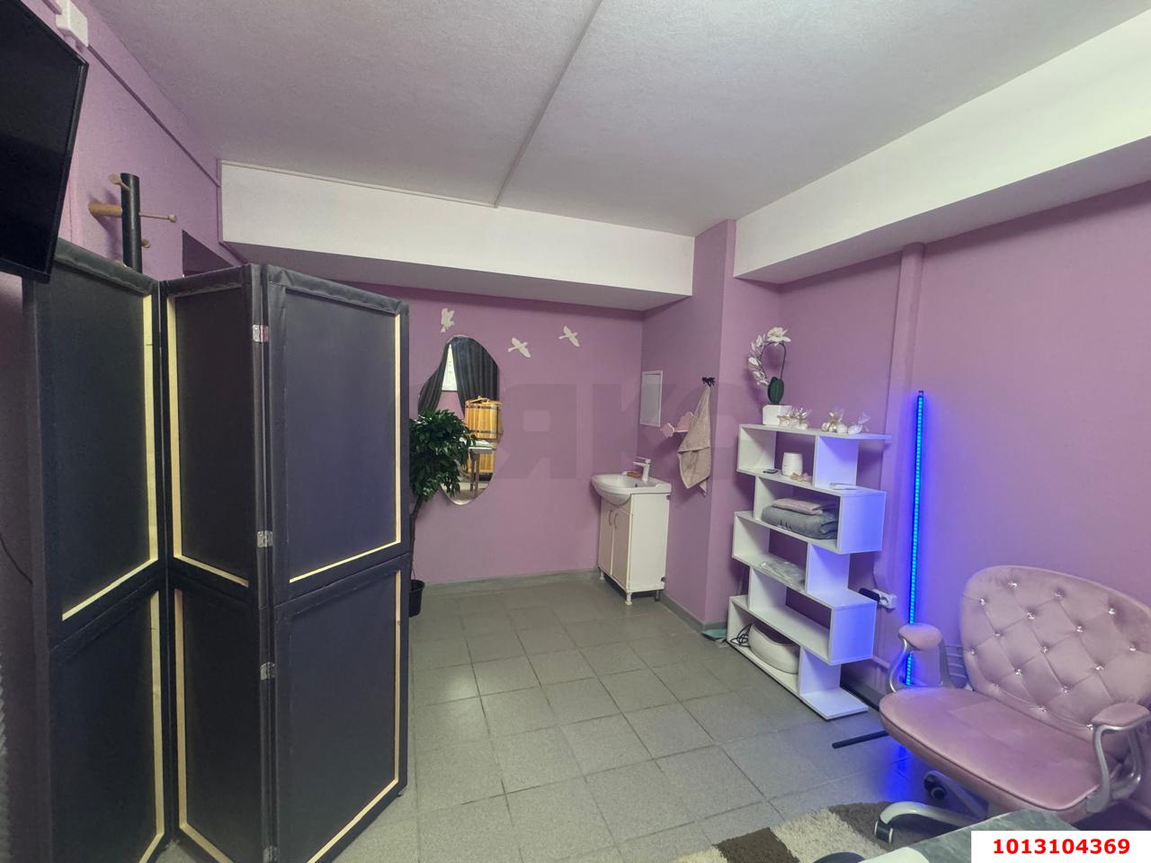 Фото №2: Торговое помещение 36 м² - Краснодар, Комсомольский, 