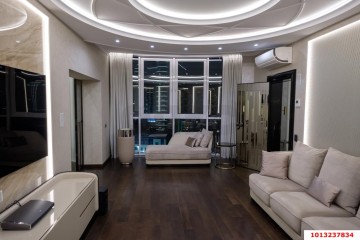 Фото №1: 4-комнатная квартира 153 м² - Краснодар, мкр. Западный внутригородской округ, ул. имени Дзержинского, 93/2