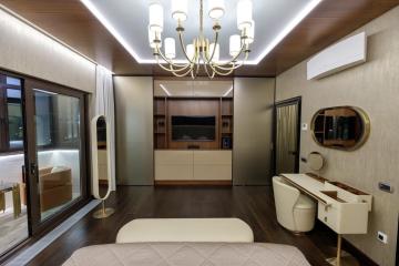 Фото №5: 4-комнатная квартира 153 м² - Краснодар, мкр. Западный внутригородской округ, ул. имени Дзержинского, 93/2